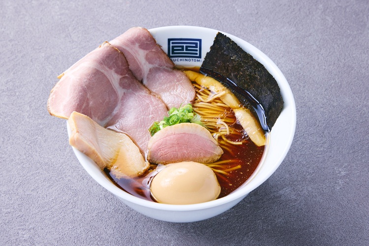 鴨✖︎鶏✖︎豚 特製淡麗醤油らーめん