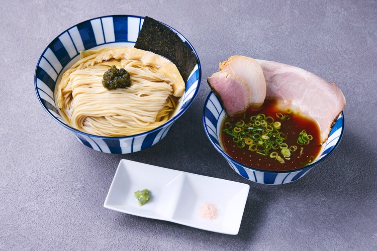 鴨×鶏✖︎豚出汁 つけ麺醤油