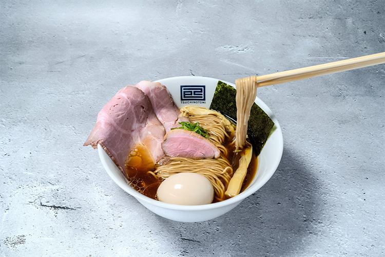 鴨✖︎鶏✖︎豚 特製淡麗醤油らーめん